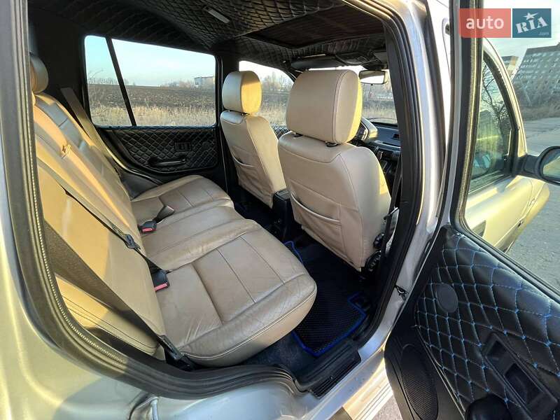 Внедорожник / Кроссовер Land Rover Freelander 2003 в Южноукраинске