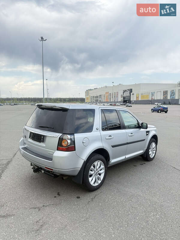 Позашляховик / Кросовер Land Rover Freelander 2013 в Києві