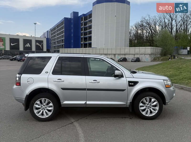 Позашляховик / Кросовер Land Rover Freelander 2013 в Києві