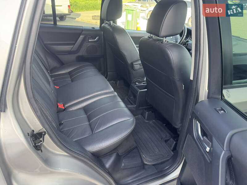 Позашляховик / Кросовер Land Rover Freelander 2011 в Коломиї