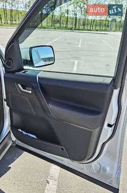 Внедорожник / Кроссовер Land Rover Freelander 2013 в 