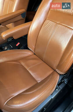 Позашляховик / Кросовер Land Rover Freelander 2013 в 