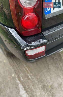 Позашляховик / Кросовер Land Rover Freelander 2005 в 