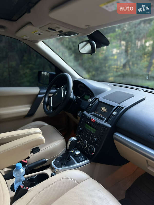 Внедорожник / Кроссовер Land Rover Freelander 2008 в Остроге
