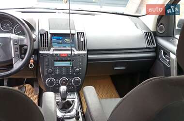 Внедорожник / Кроссовер Land Rover Freelander 2009 в 