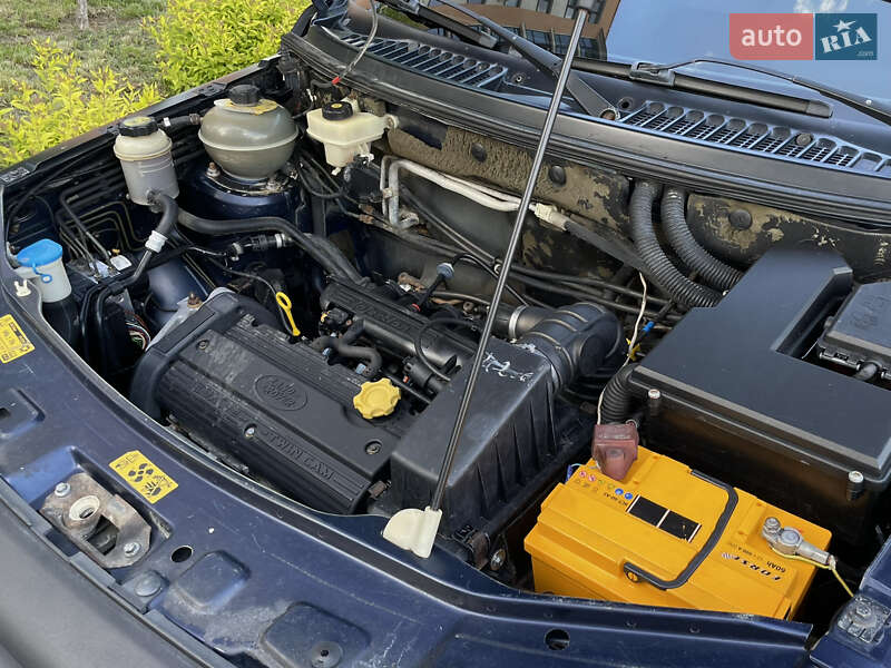 Внедорожник / Кроссовер Land Rover Freelander 2001 в Ивано-Франковске