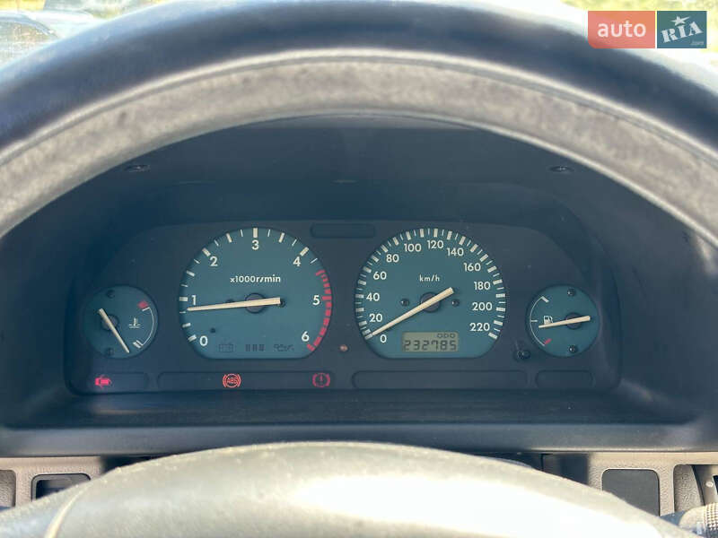 Внедорожник / Кроссовер Land Rover Freelander 1999 в Ужгороде