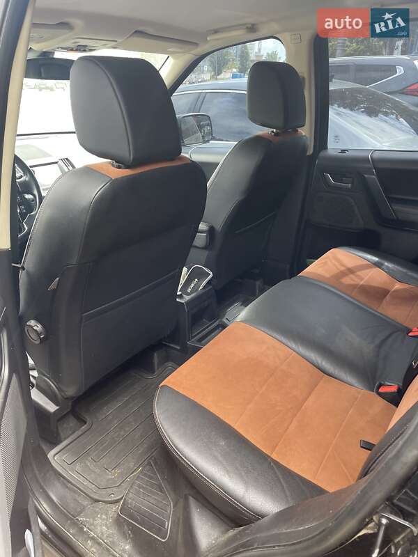 Позашляховик / Кросовер Land Rover Freelander 2011 в Києві