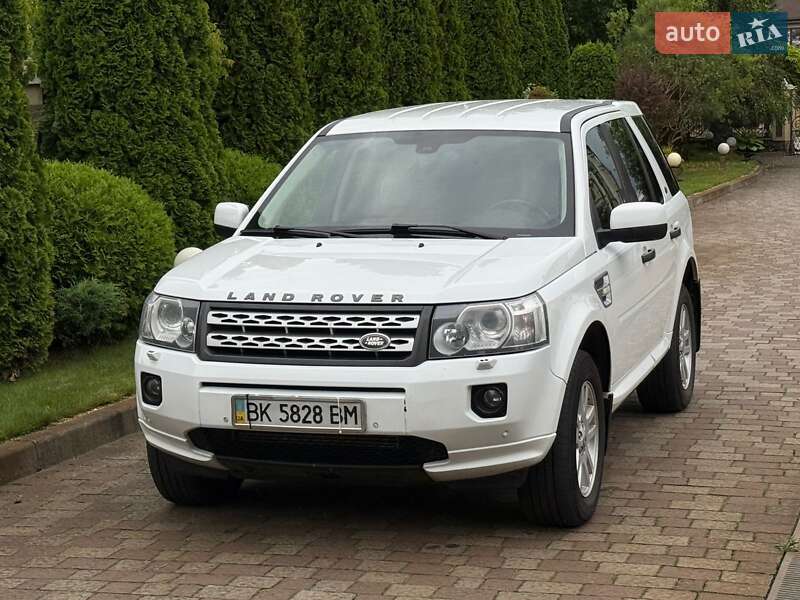 Позашляховик / Кросовер Land Rover Freelander 2012 в Сарнах