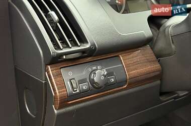 Внедорожник / Кроссовер Land Rover Freelander 2012 в 