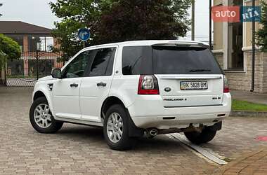 Внедорожник / Кроссовер Land Rover Freelander 2012 в 