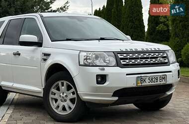 Внедорожник / Кроссовер Land Rover Freelander 2012 в 