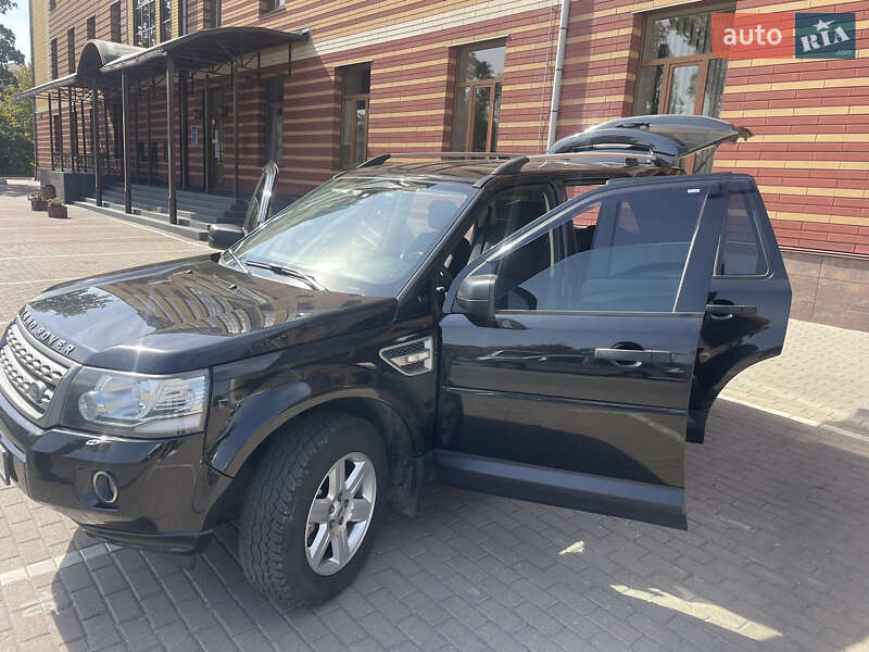 Позашляховик / Кросовер Land Rover Freelander 2013 в Києві