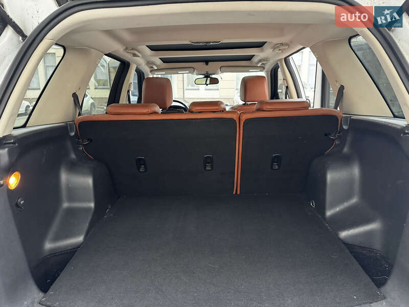 Позашляховик / Кросовер Land Rover Freelander 2012 в Києві фото 22 Позашляховик / Кросовер Land Rover Freelander 2012 в Києві