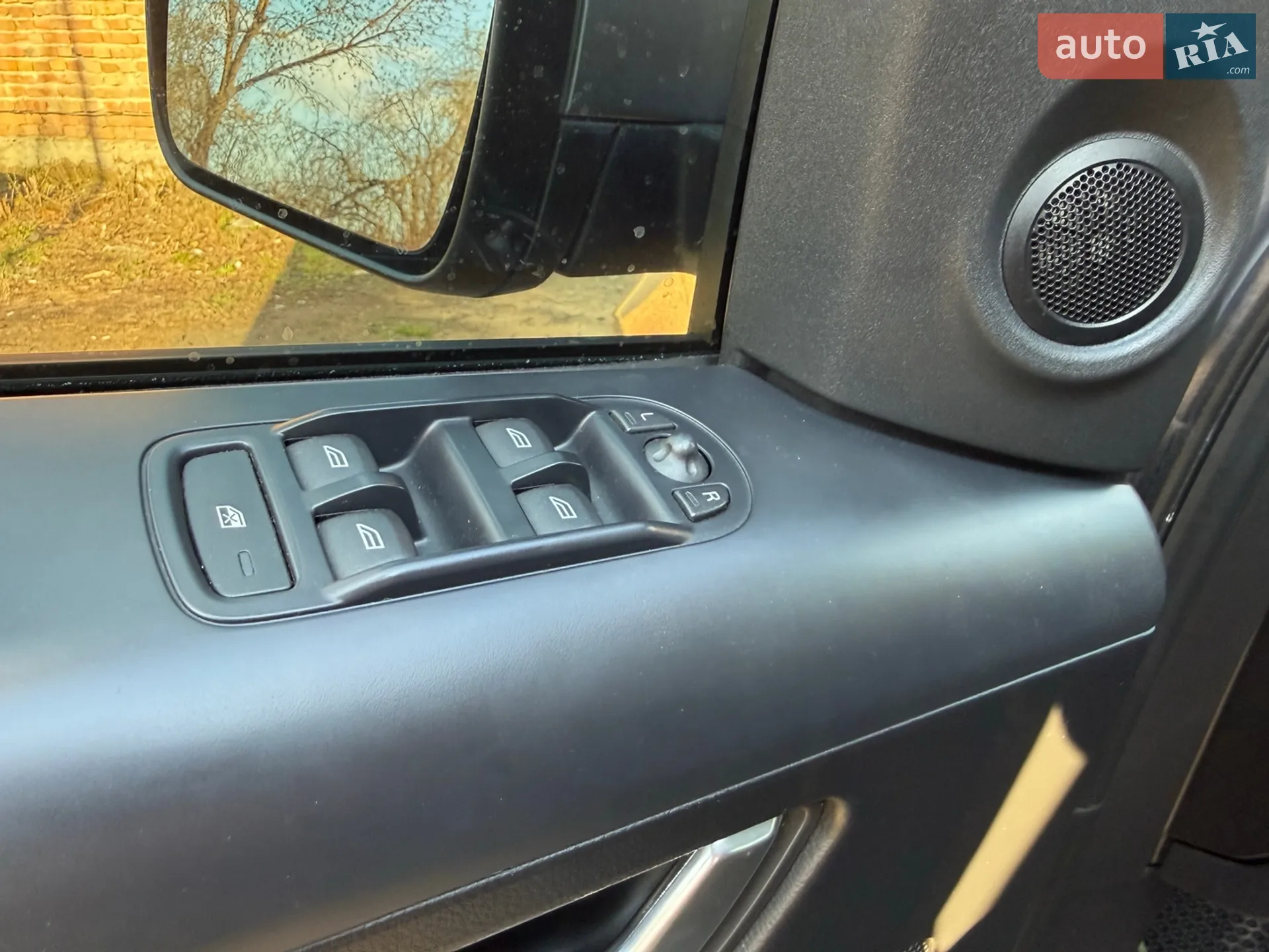 2012 Land Rover Freelander - мініатюра 14