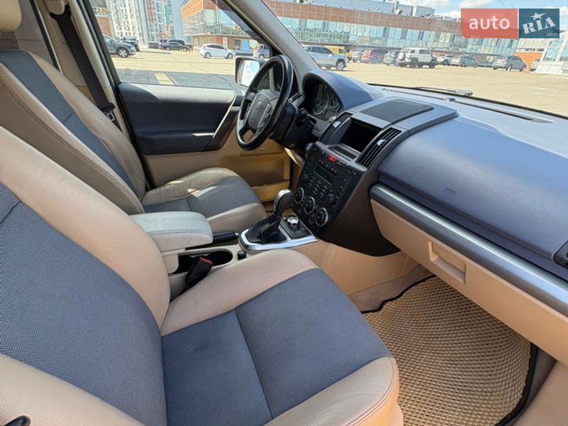 Позашляховик / Кросовер Land Rover Freelander 2008 в Києві