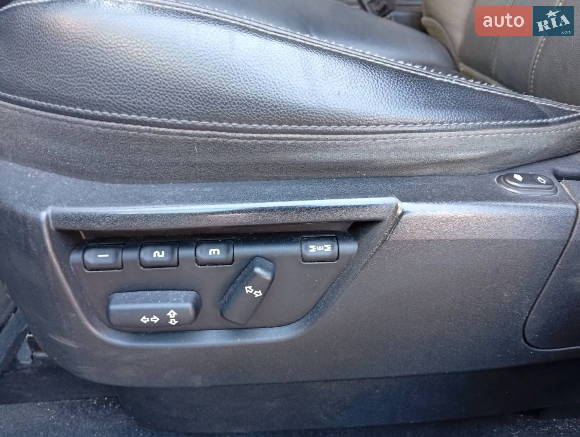 2013 Land Rover Freelander - мініатюра 33