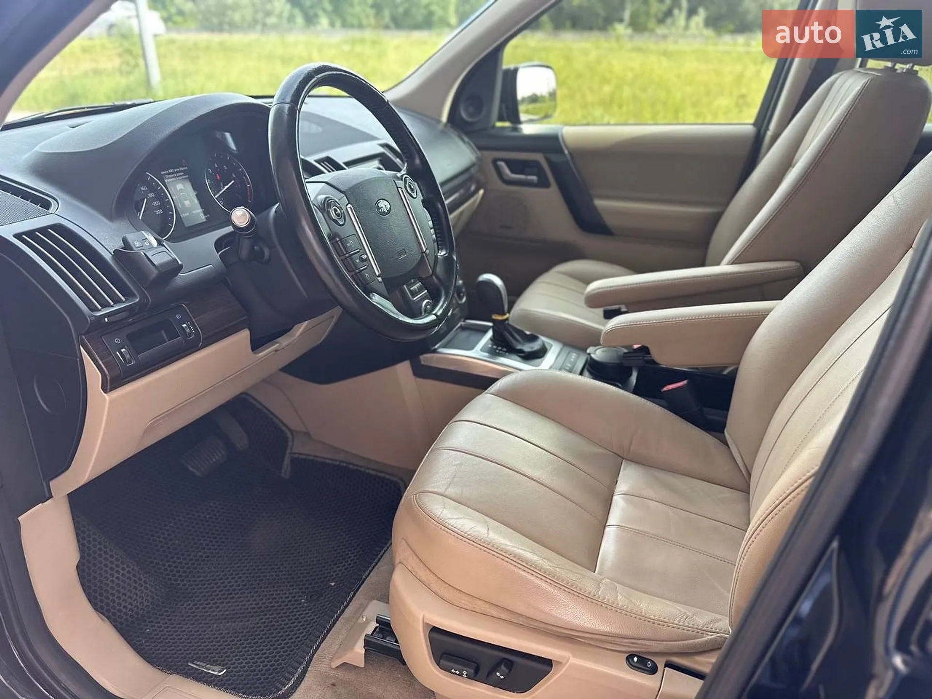 2012 Land Rover Freelander - мініатюра 9