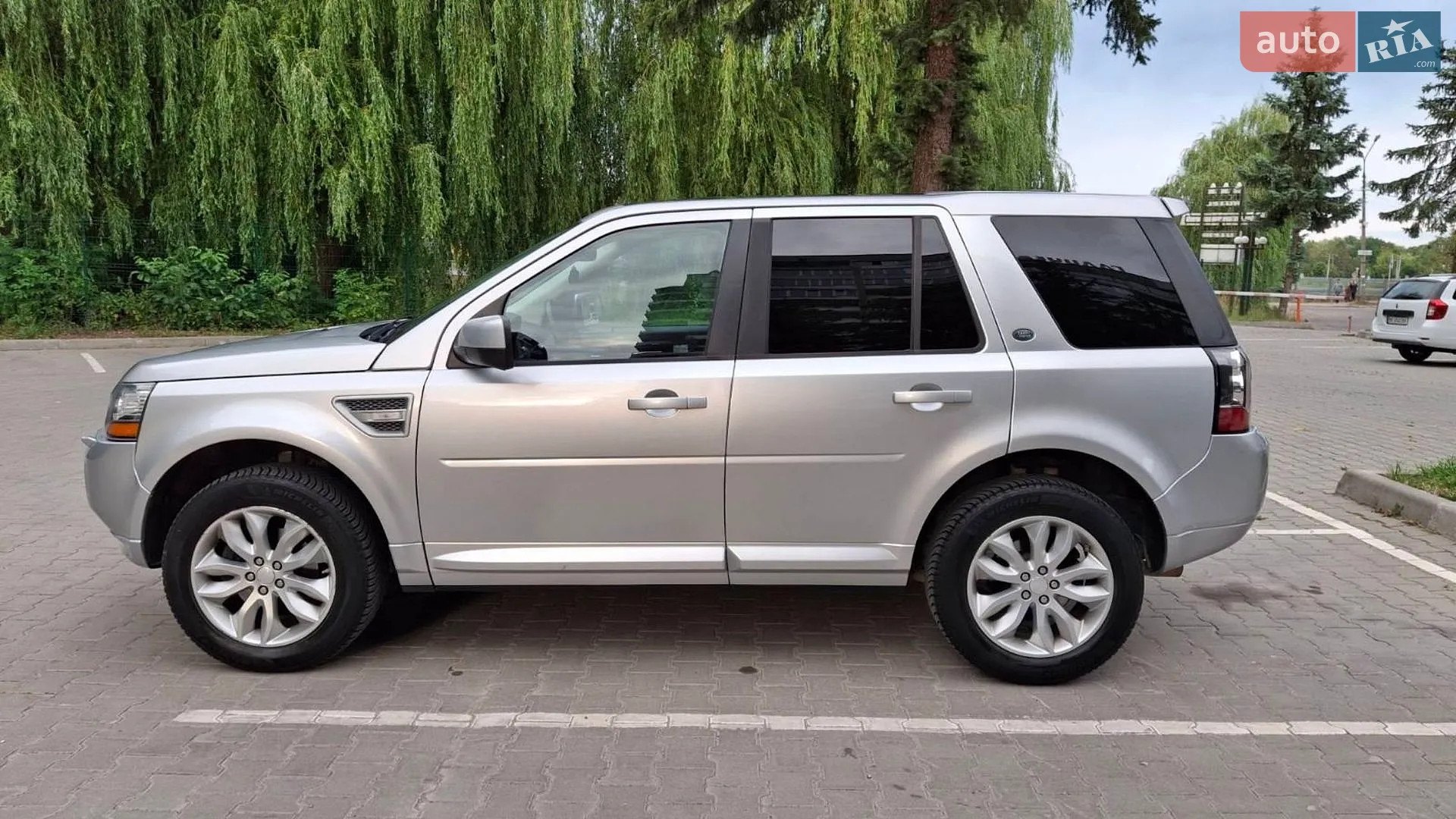 2012 Land Rover Freelander - мініатюра 8