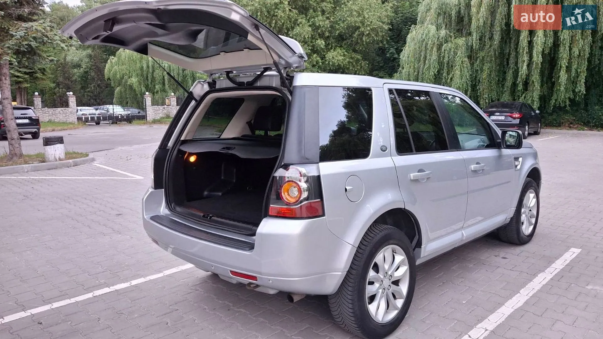2012 Land Rover Freelander - мініатюра 38