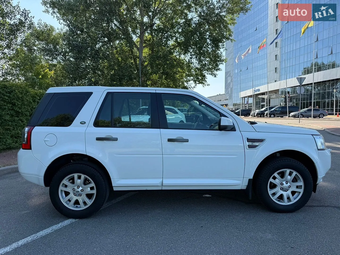 2011 Land Rover Freelander - мініатюра 7