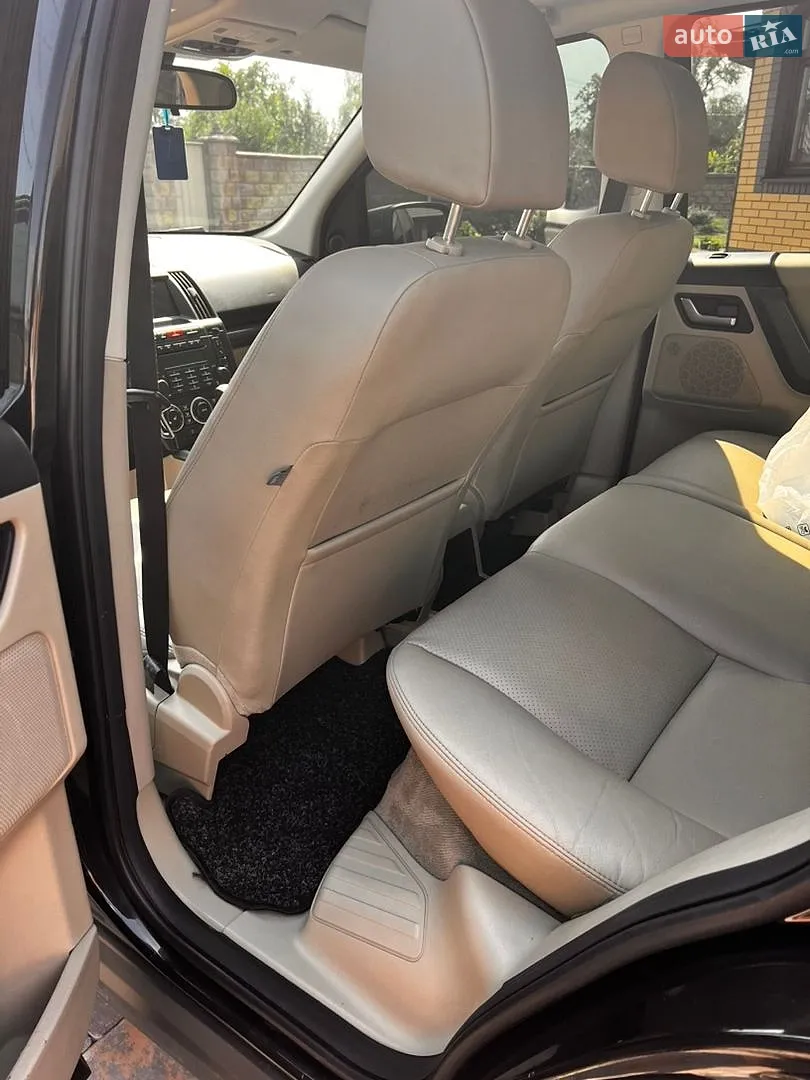 2010 Land Rover Freelander - мініатюра 19