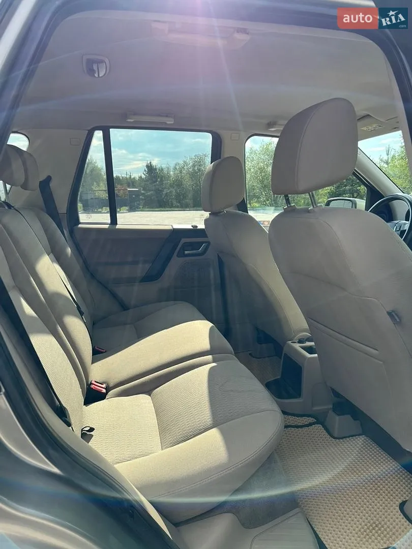 2011 Land Rover Freelander - мініатюра 20