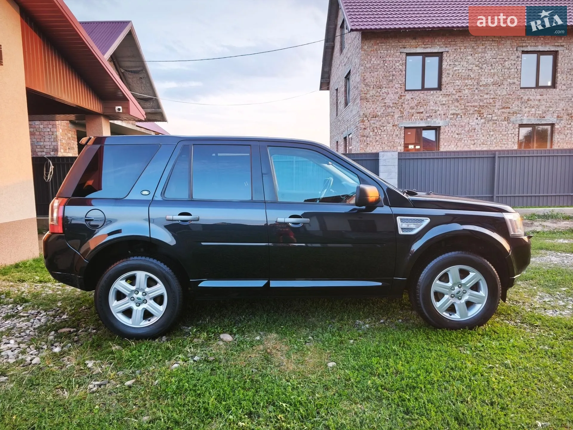2011 Land Rover Freelander - мініатюра 19