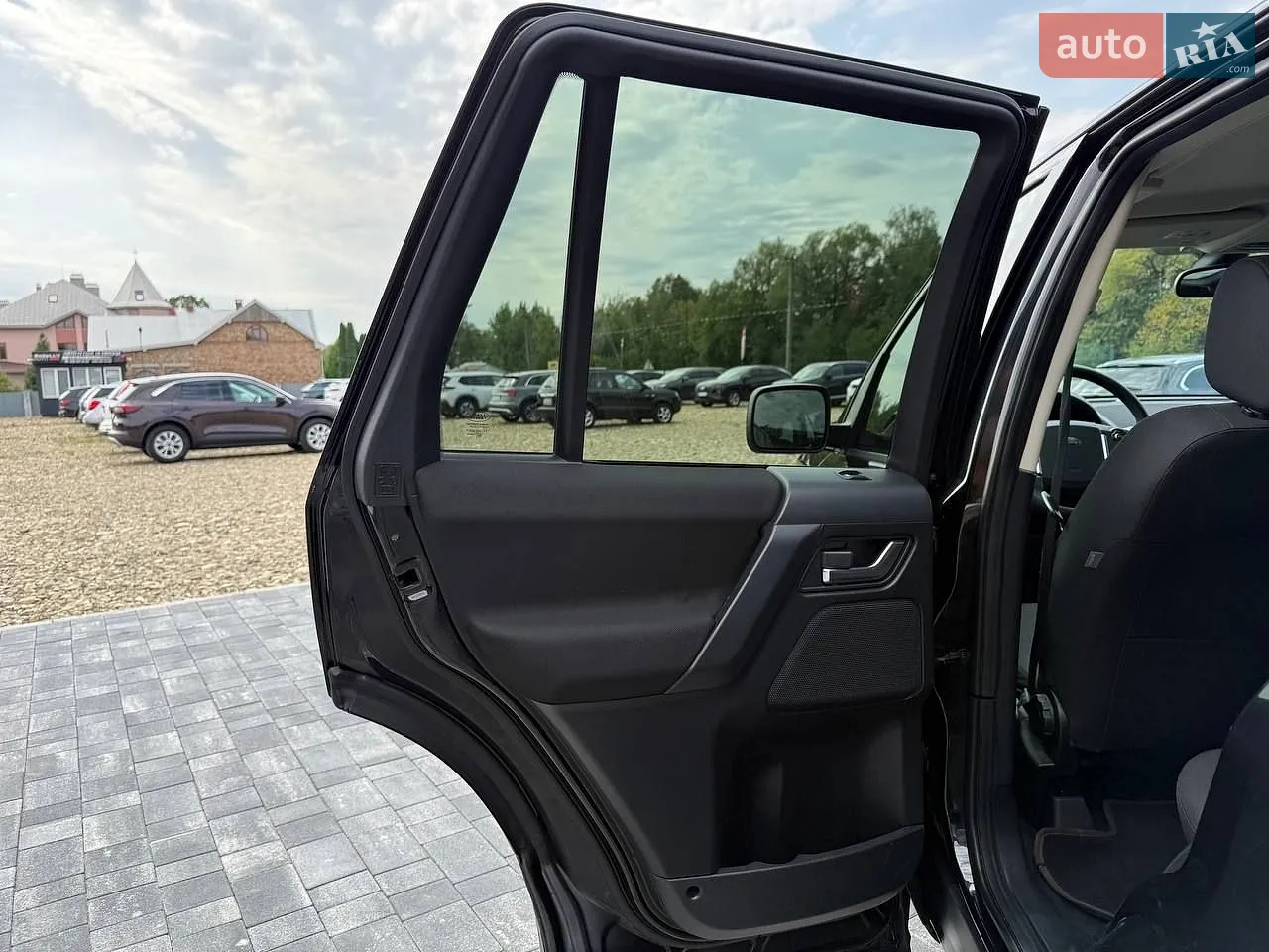 2013 Land Rover Freelander - мініатюра 27