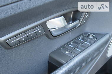 Позашляховик / Кросовер Land Rover Range Rover Evoque 2015 в 