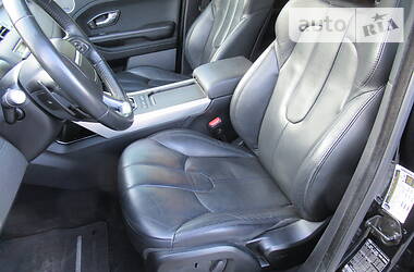 Позашляховик / Кросовер Land Rover Range Rover Evoque 2015 в 