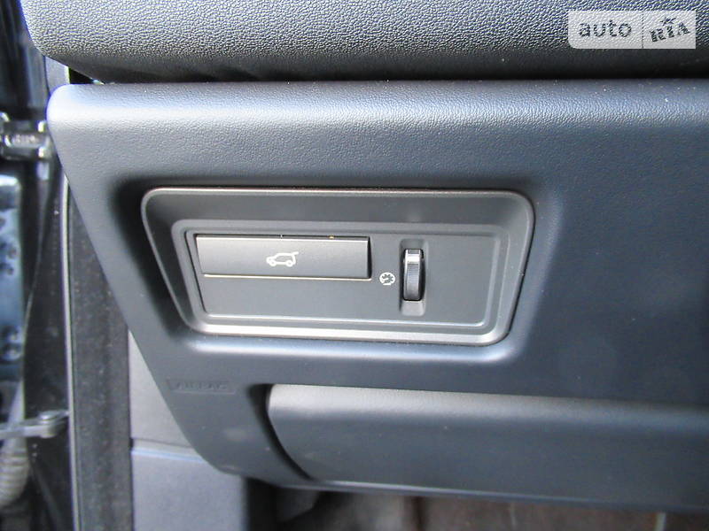 Внедорожник / Кроссовер Land Rover Range Rover Evoque 2015 в Киеве