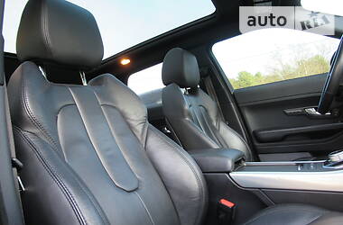 Позашляховик / Кросовер Land Rover Range Rover Evoque 2015 в 