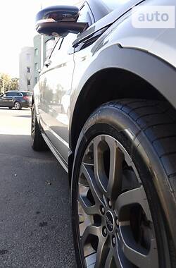 Позашляховик / Кросовер Land Rover Range Rover Evoque 2012 в 