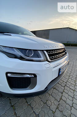 Внедорожник / Кроссовер Land Rover Range Rover Evoque 2015 в Черновцах