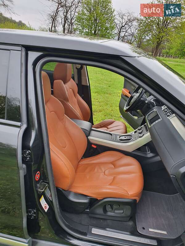 Внедорожник / Кроссовер Land Rover Range Rover Evoque 2014 в Киеве