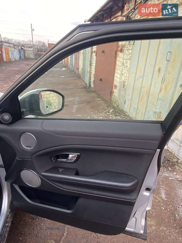 Внедорожник / Кроссовер Land Rover Range Rover Evoque 2015 в Чернигове фото 17 Внедорожник / Кроссовер Land Rover Range Rover Evoque 2015 в Чернигове