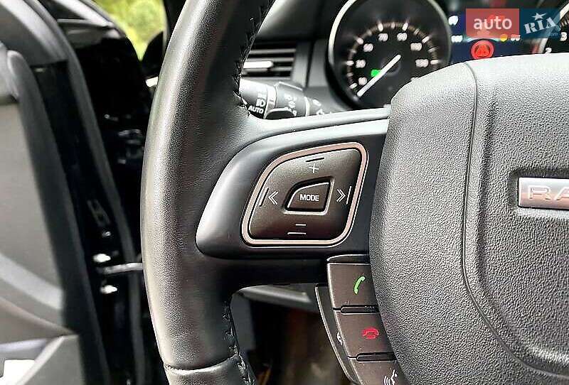 Позашляховик / Кросовер Land Rover Range Rover Evoque 2018 в Києві