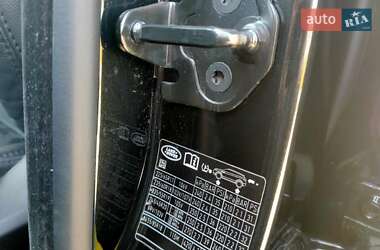 Позашляховик / Кросовер Land Rover Range Rover Evoque 2014 в 