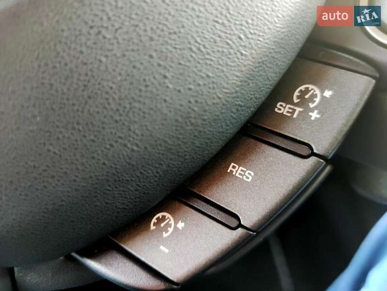Внедорожник / Кроссовер Land Rover Range Rover Evoque 2014 в Межевой