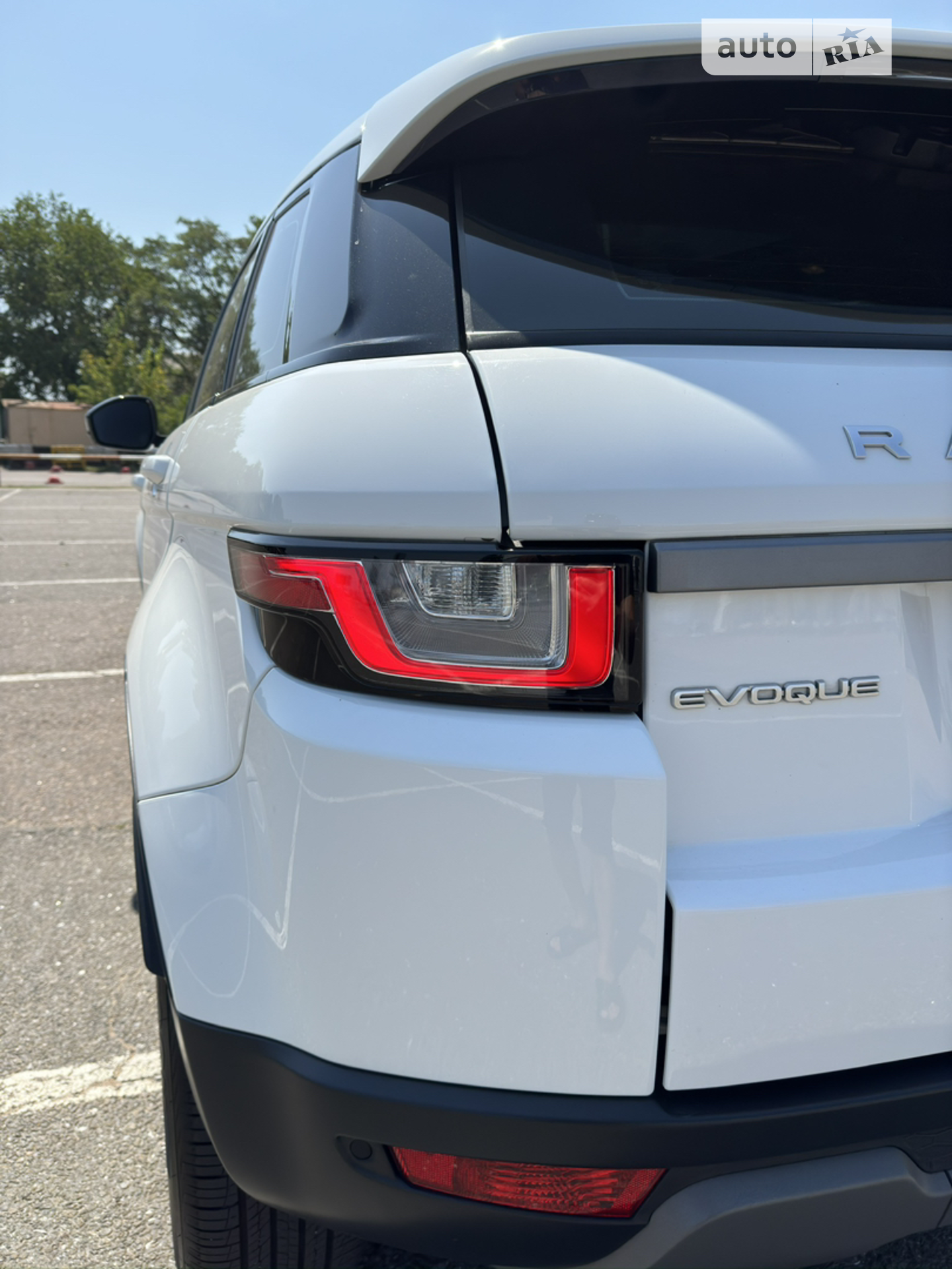 2016 Land Rover Range Rover Evoque - мініатюра 16