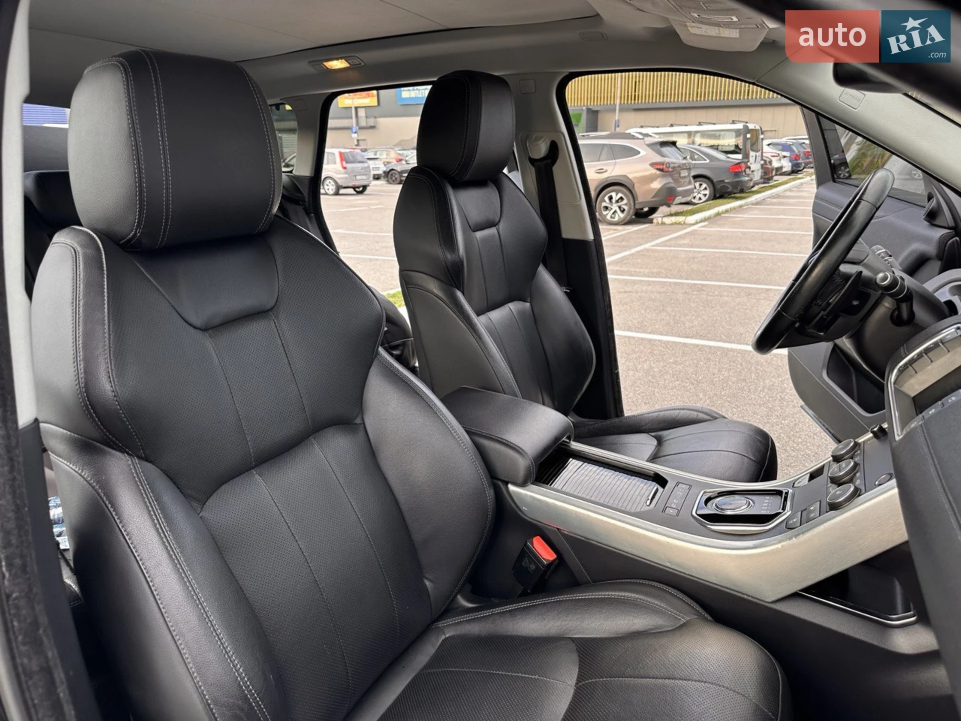 2016 Land Rover Range Rover Evoque - мініатюра 26