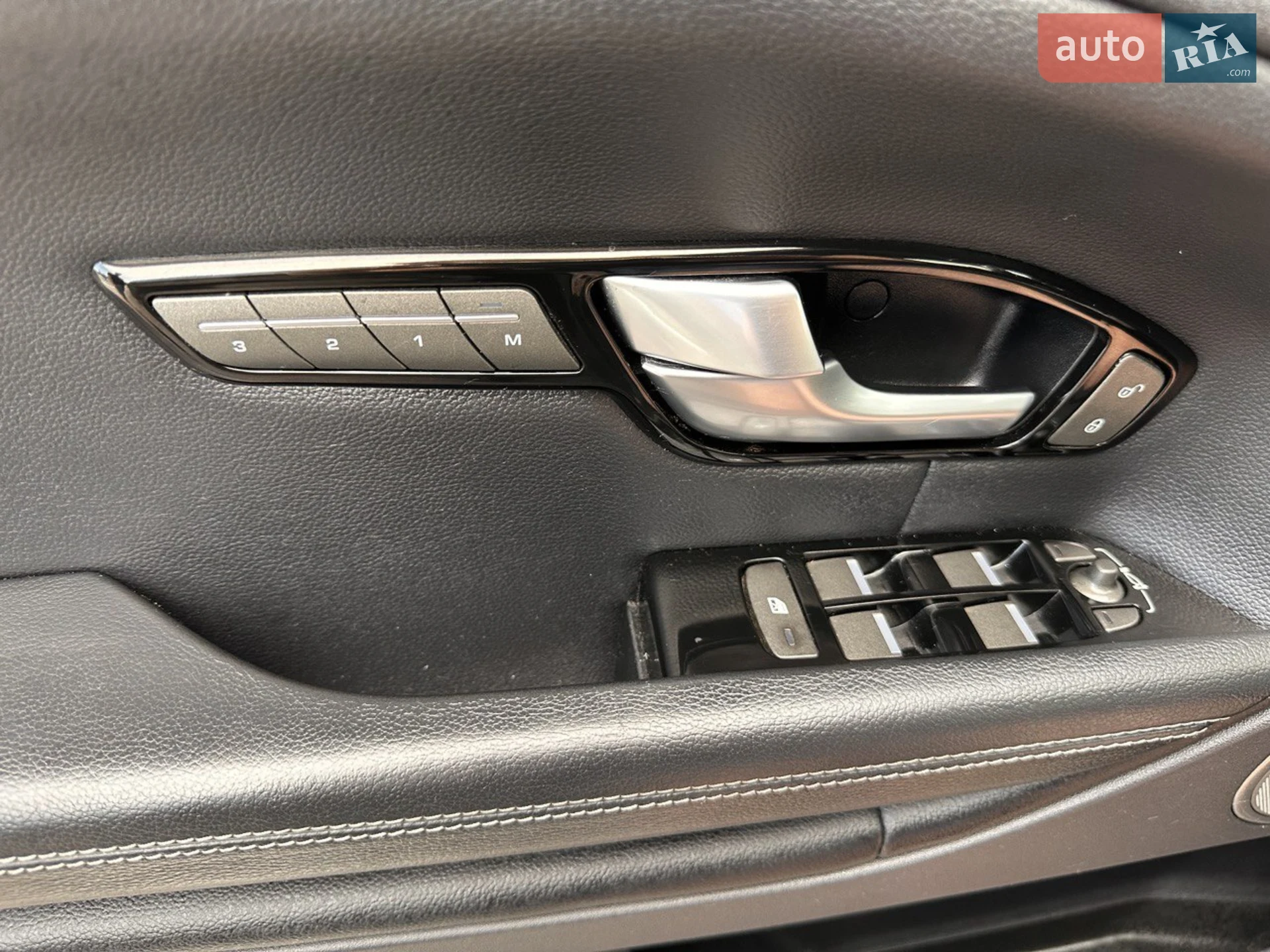 2016 Land Rover Range Rover Evoque - мініатюра 33