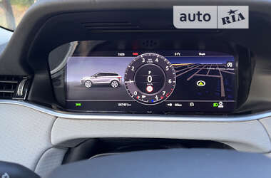 Внедорожник / Кроссовер Land Rover Range Rover Evoque 2019 в 