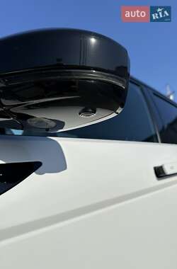 Внедорожник / Кроссовер Land Rover Range Rover Evoque 2019 в 