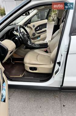 Внедорожник / Кроссовер Land Rover Range Rover Evoque 2016 в 