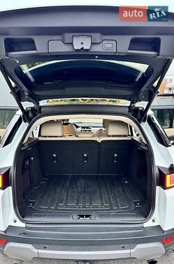 Внедорожник / Кроссовер Land Rover Range Rover Evoque 2016 в 