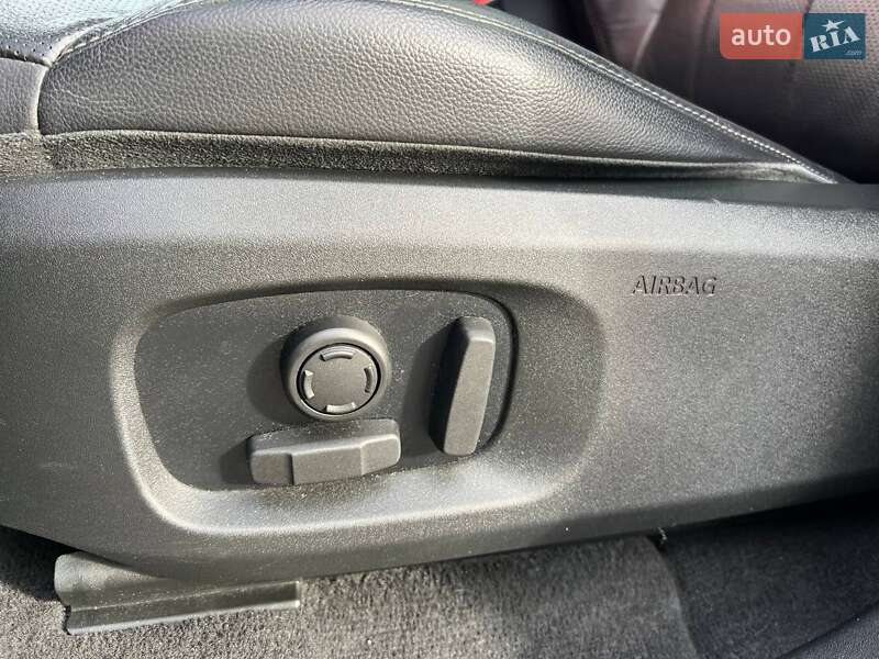 Позашляховик / Кросовер Land Rover Range Rover Evoque 2018 в Києві