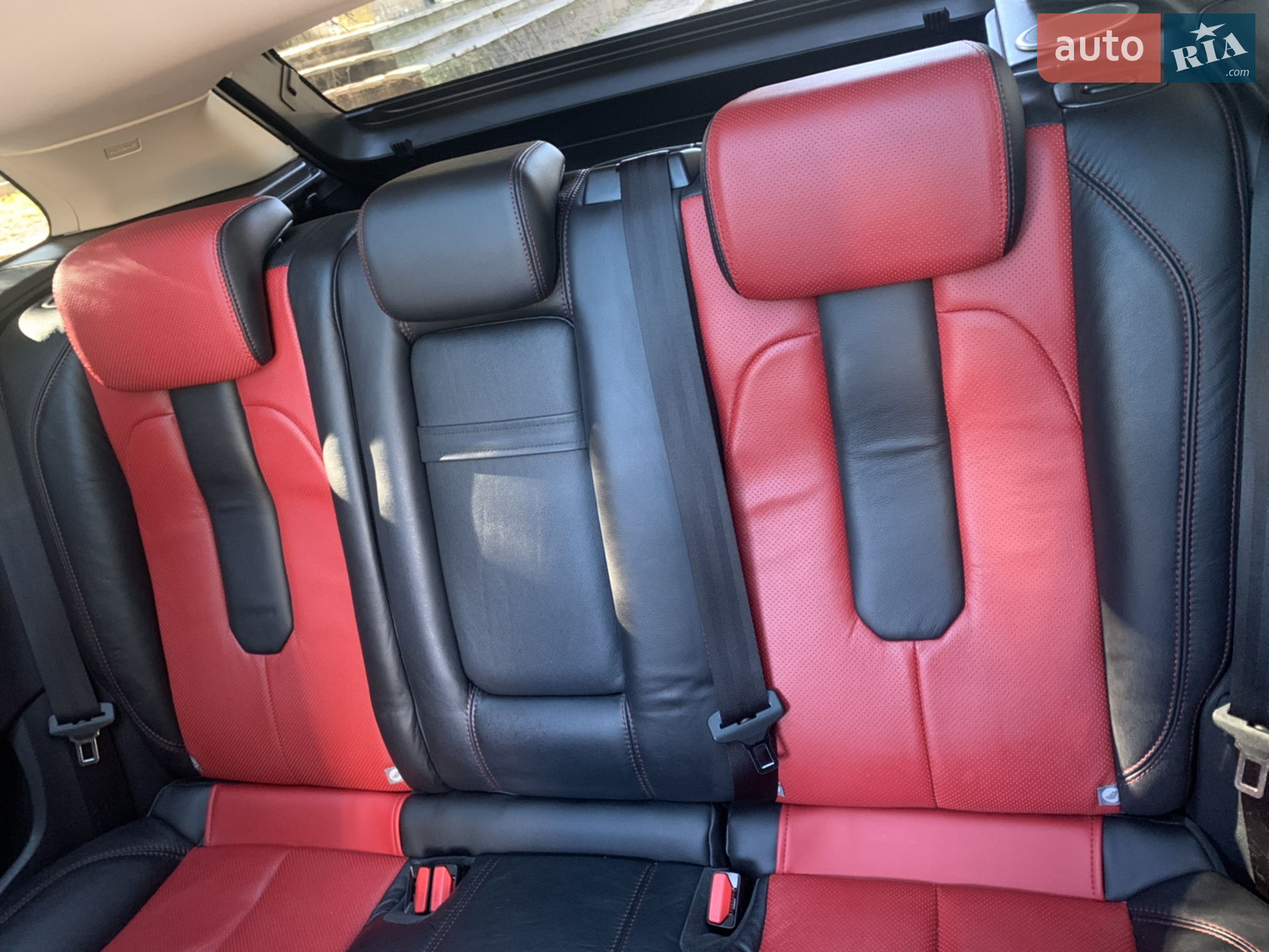 2011 Land Rover Range Rover Evoque - мініатюра 19