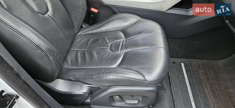 Внедорожник / Кроссовер Land Rover Range Rover Evoque 2011 в Киеве